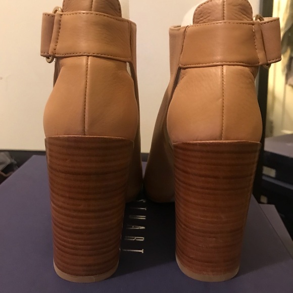 Stuart Weitzman Opendoor Bootie - Picture 8 of 8